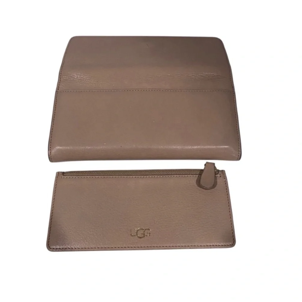 UGG Women's Tan Leather 2-in-1 Clutch/Wallet Set